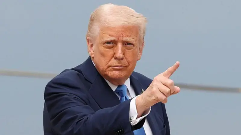 トランプ 借金